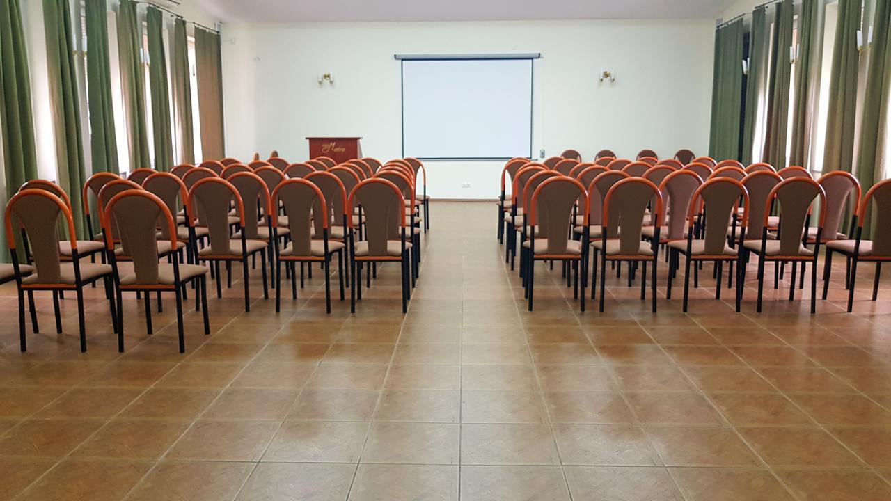 Hotel Metro Клодзко Экстерьер фото